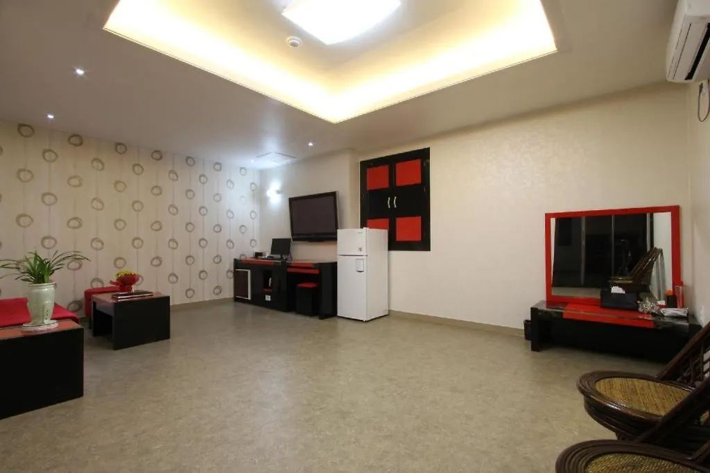 Hotel Jm Jeju 2*,